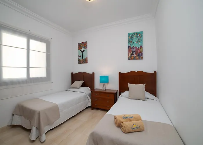 Apartment Mireya *